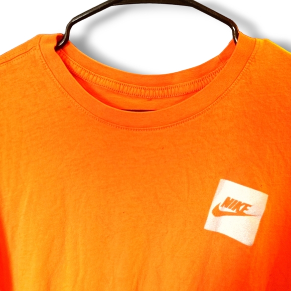 NIKE - New Men's Orange Cotton Logo Short Sleeve  T-Shirt Size Medium - Picture 4 of 5